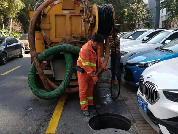 隆林排污管道清淤